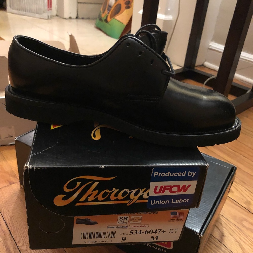 Black work shoes
